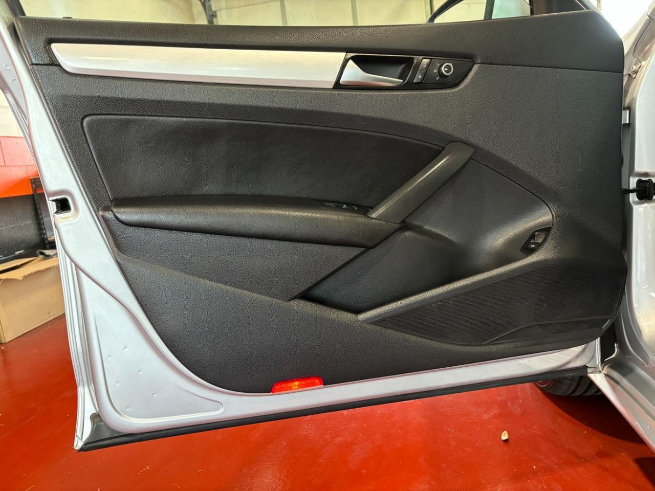 2013 Volkswagen Passat 2.5L SE Franklin OH