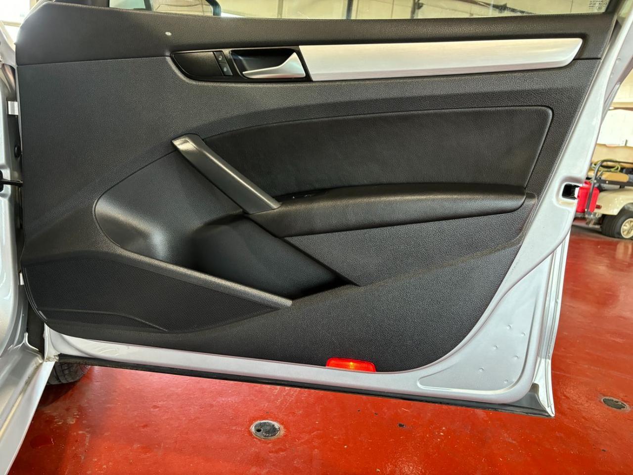 2013 Volkswagen Passat 2.5L SE Franklin OH
