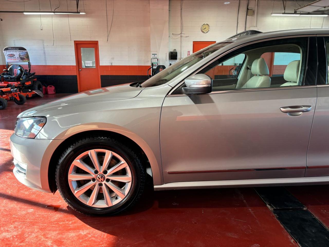 2013 Volkswagen Passat 2.5L SEL Premium Franklin OH