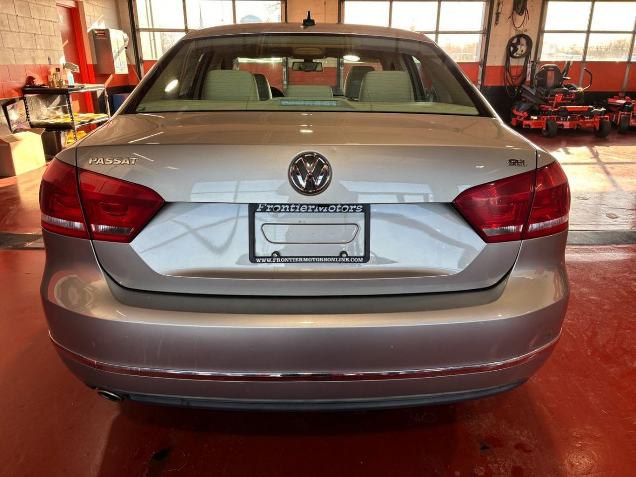 2013 Volkswagen Passat 2.5L SEL Premium Franklin OH