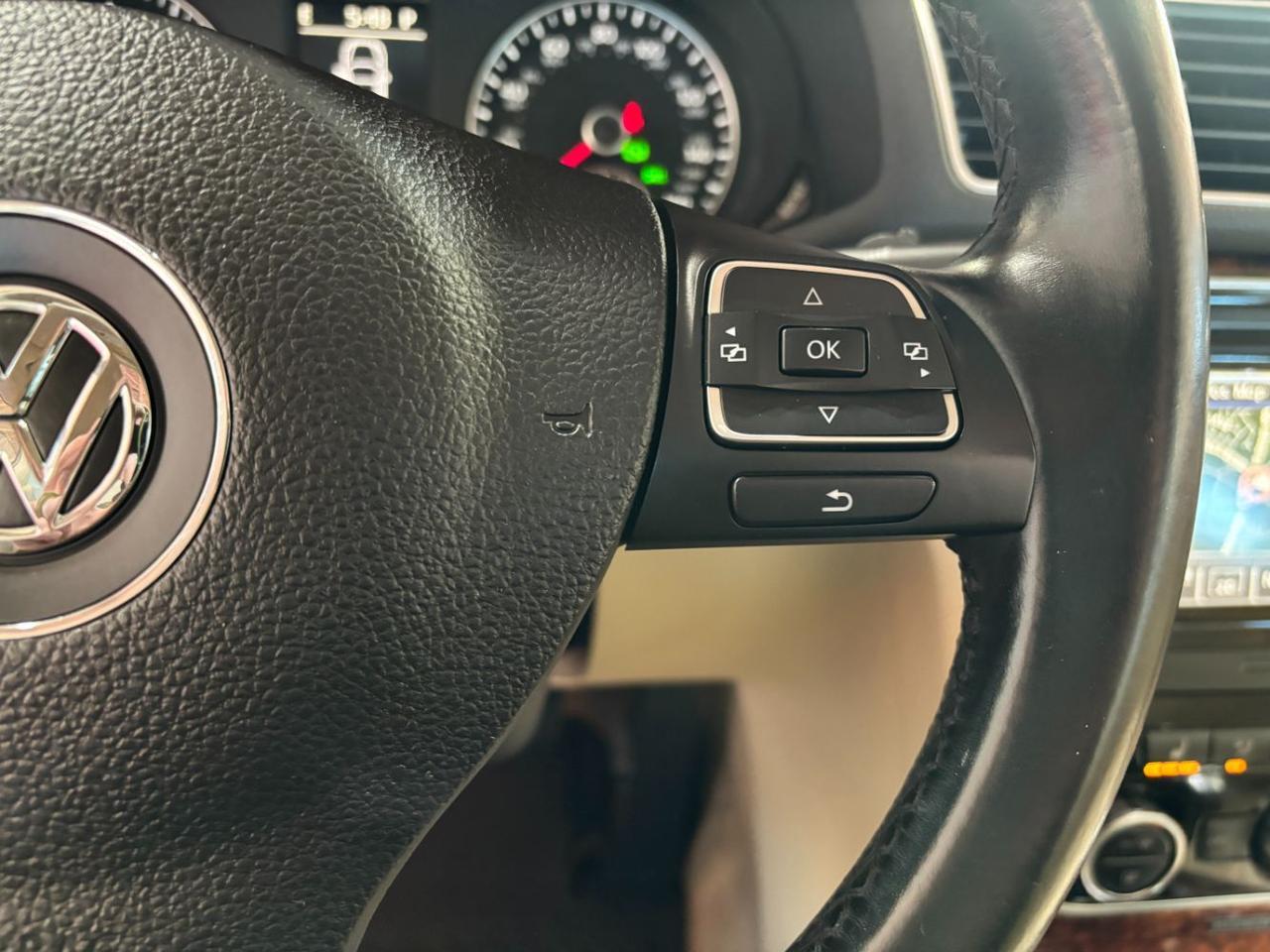 2013 Volkswagen Passat 2.5L SEL Premium Franklin OH