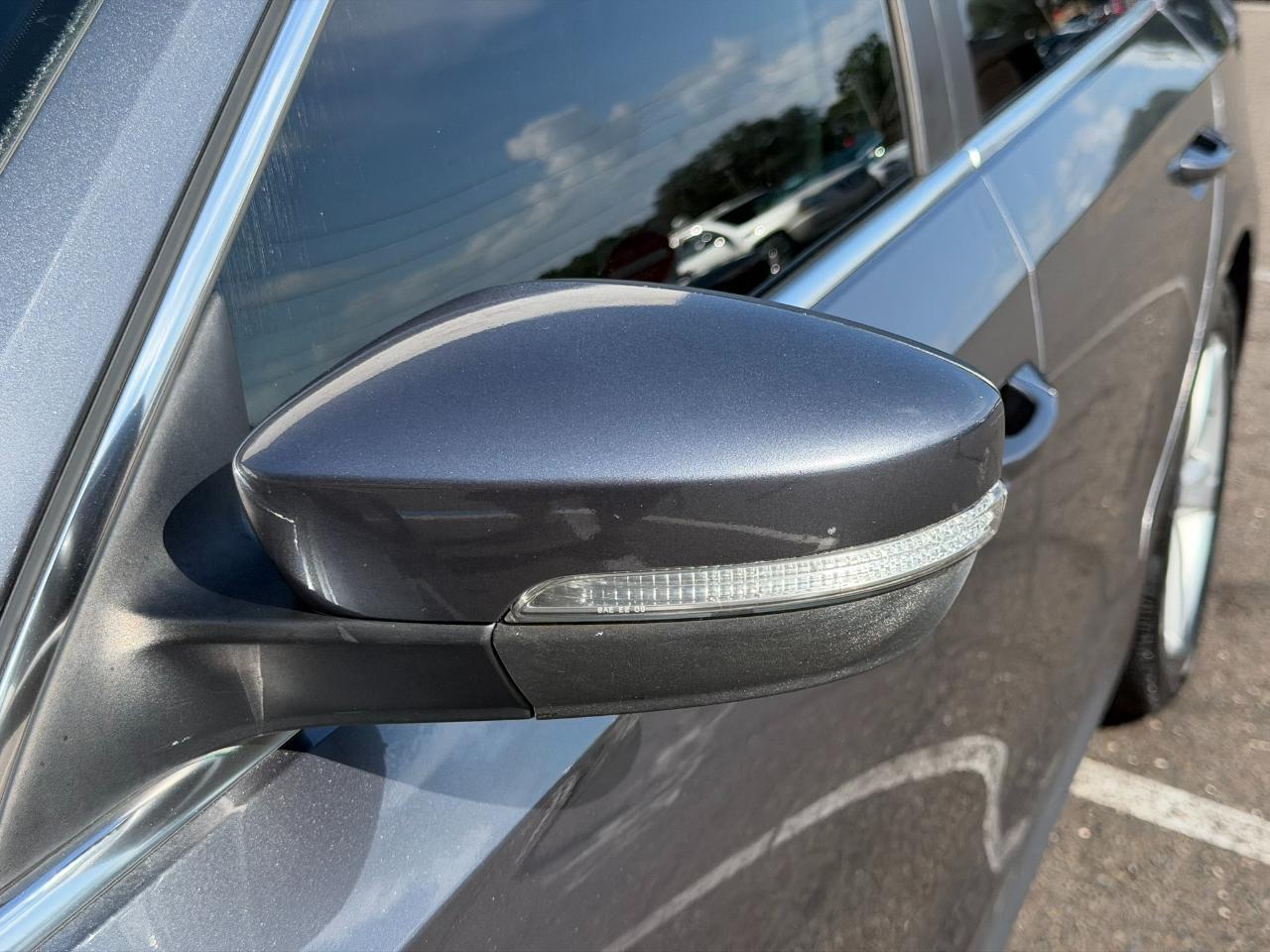 2013 Volkswagen Passat 4dr Sdn 2.5L Auto SE Jacksonville FL