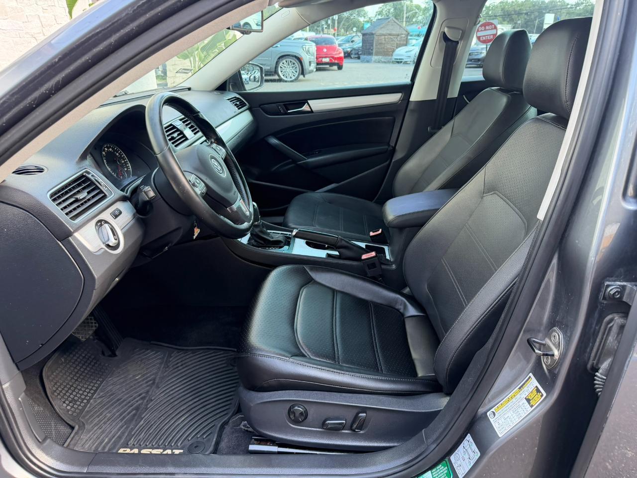 2013 Volkswagen Passat 4dr Sdn 2.5L Auto SE Jacksonville FL