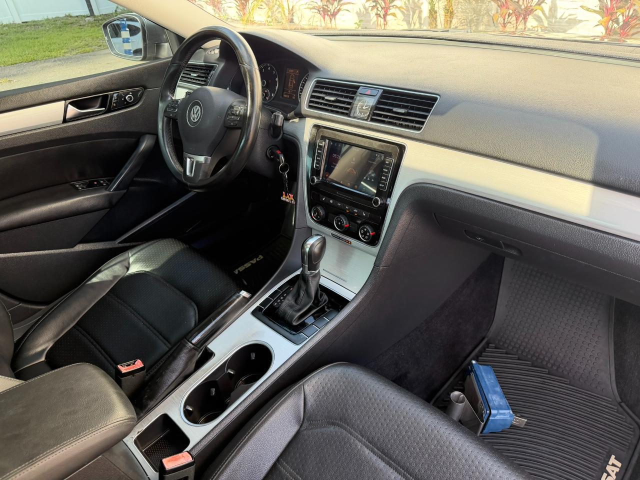 2013 Volkswagen Passat 4dr Sdn 2.5L Auto SE Jacksonville FL