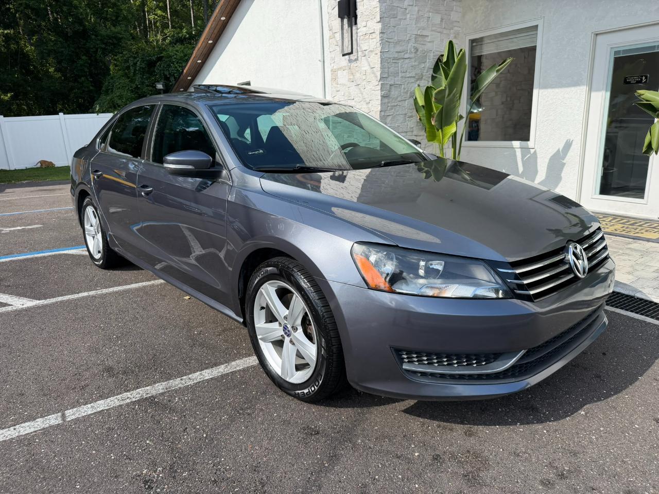 2013 Volkswagen Passat 4dr Sdn 2.5L Auto SE Jacksonville FL