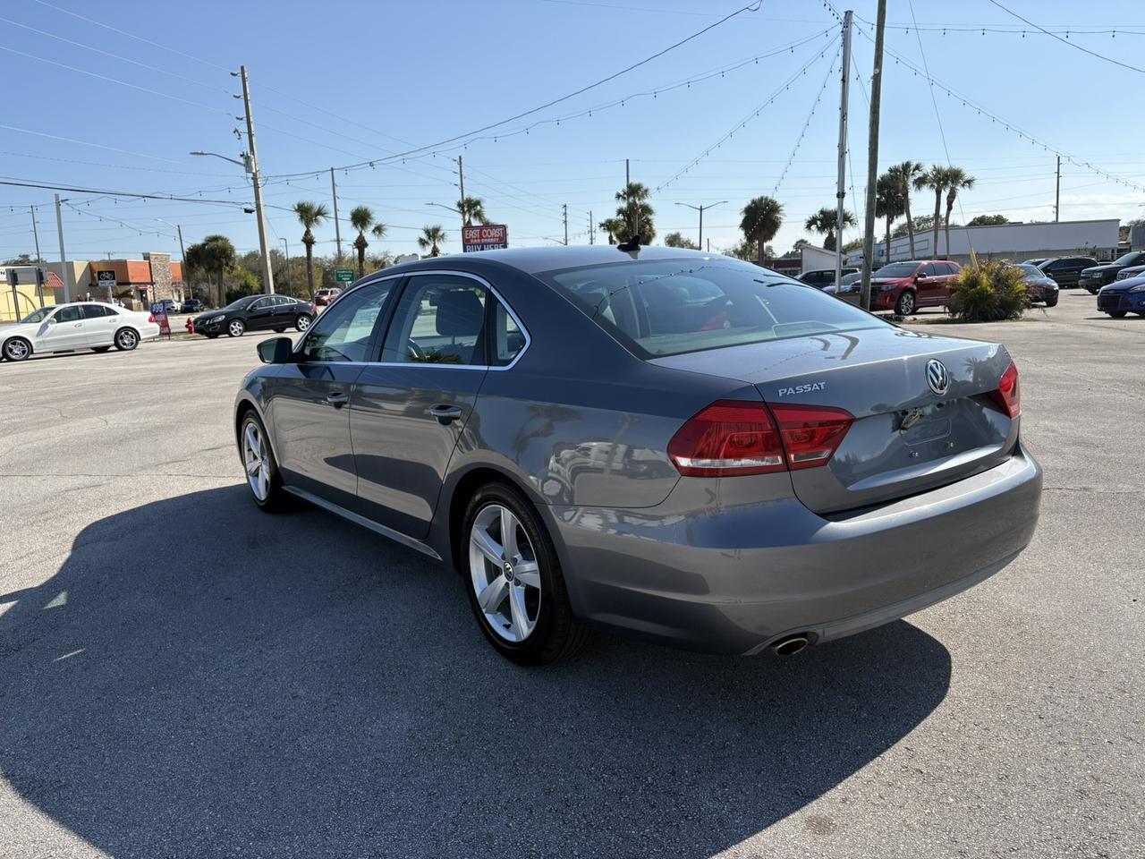 2013 Volkswagen Passat SE