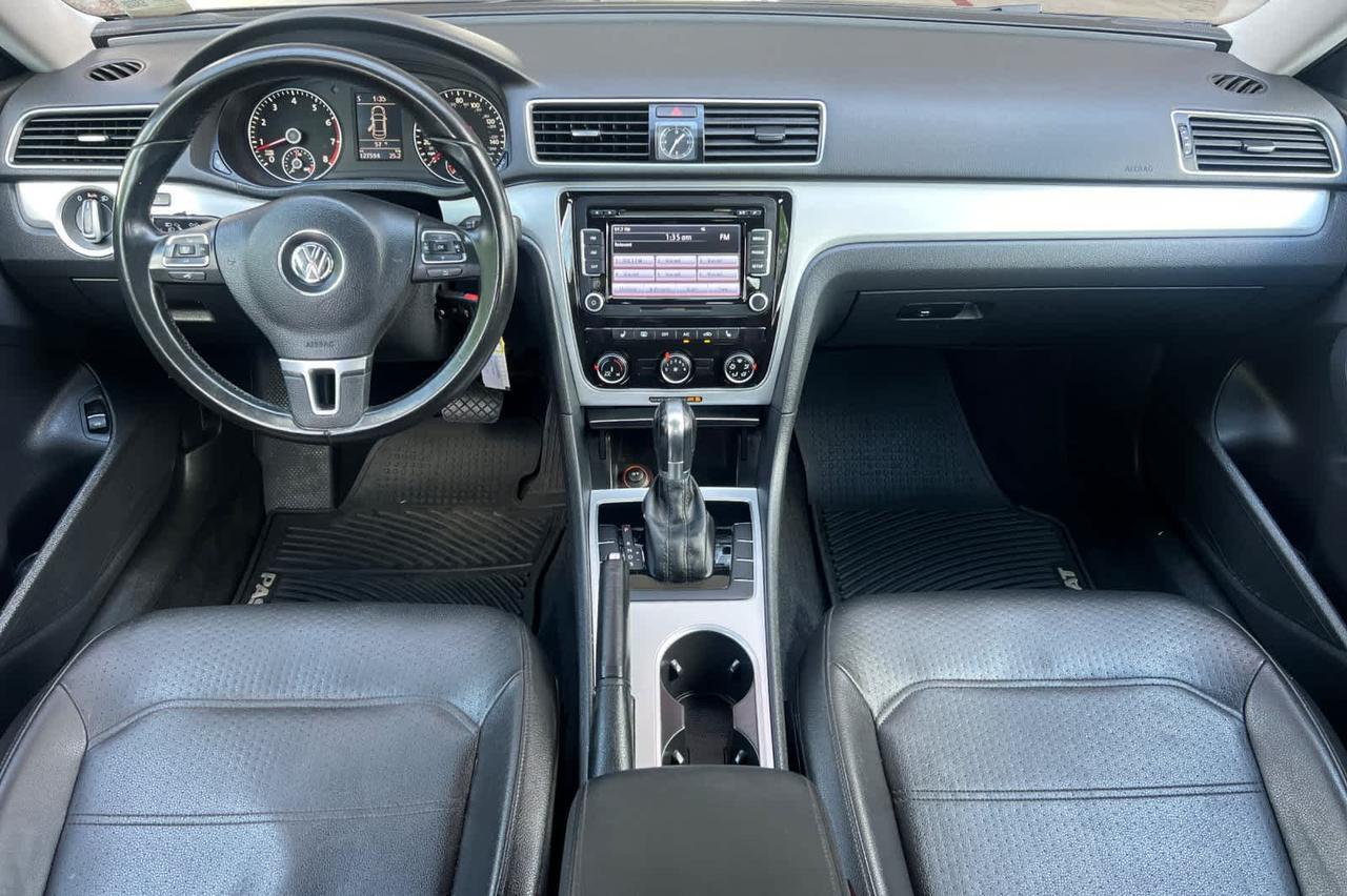 2013 Volkswagen Passat SE