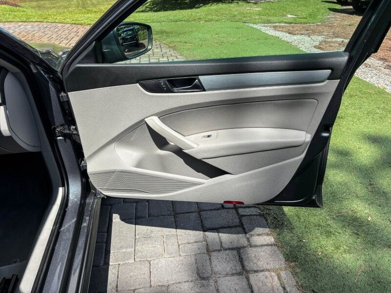 2013 Volkswagen Passat SE Wilmington NC