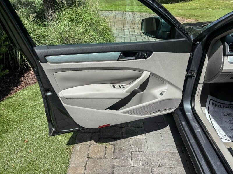 2013 Volkswagen Passat SE Wilmington NC