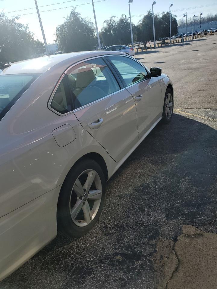 2013 Volkswagen Passat SE w/Sunroof Memphis TN