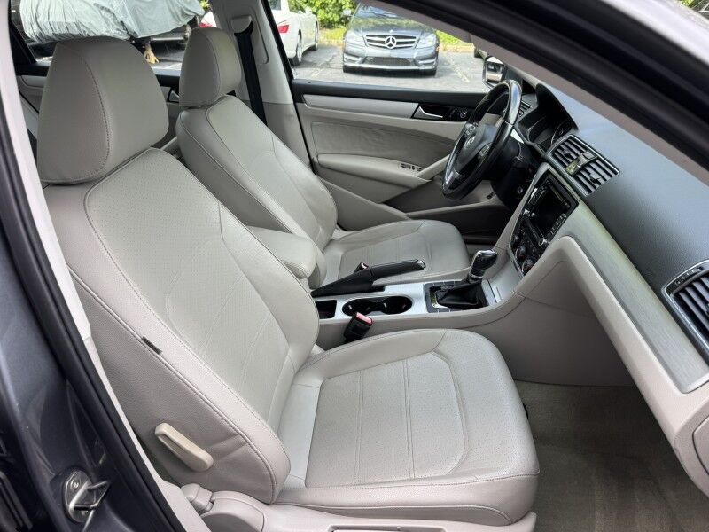 2013 Volkswagen Passat TDI SE w/Sunroof & Nav Willow Grove PA