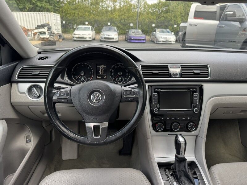 2013 Volkswagen Passat TDI SE w/Sunroof & Nav Willow Grove PA