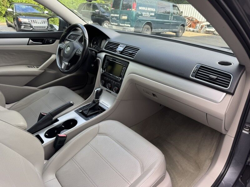 2013 Volkswagen Passat TDI SE w/Sunroof & Nav Willow Grove PA