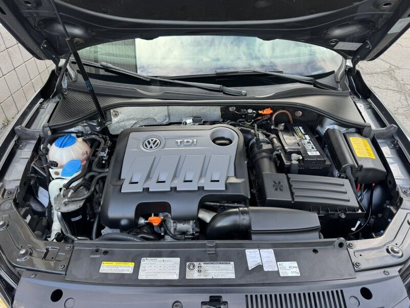 2013 Volkswagen Passat TDI SE w/Sunroof & Nav Willow Grove PA