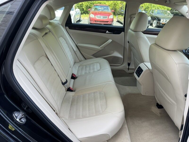 2013 Volkswagen Passat TDI SEL Premium Willow Grove PA