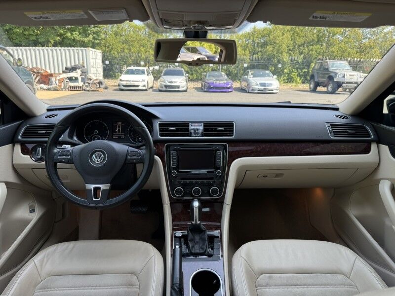 2013 Volkswagen Passat TDI SEL Premium Willow Grove PA