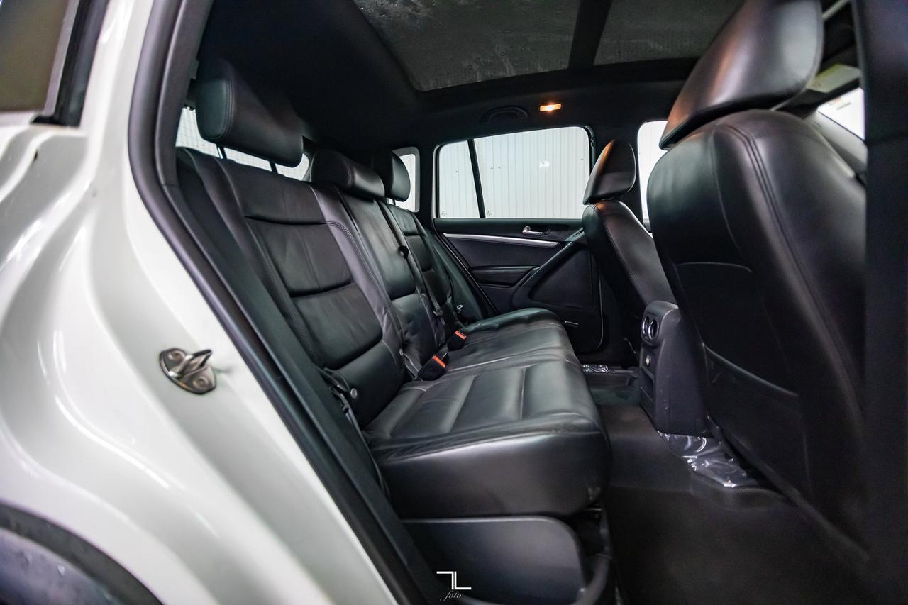 2013 Volkswagen Tiguan 4Motion Highline R-Line Leather Roof Nav Red Deer AB