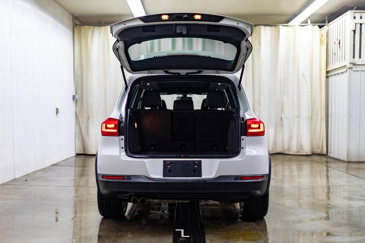 2013 Volkswagen Tiguan 4Motion Highline R-Line Leather Roof Nav Red Deer AB