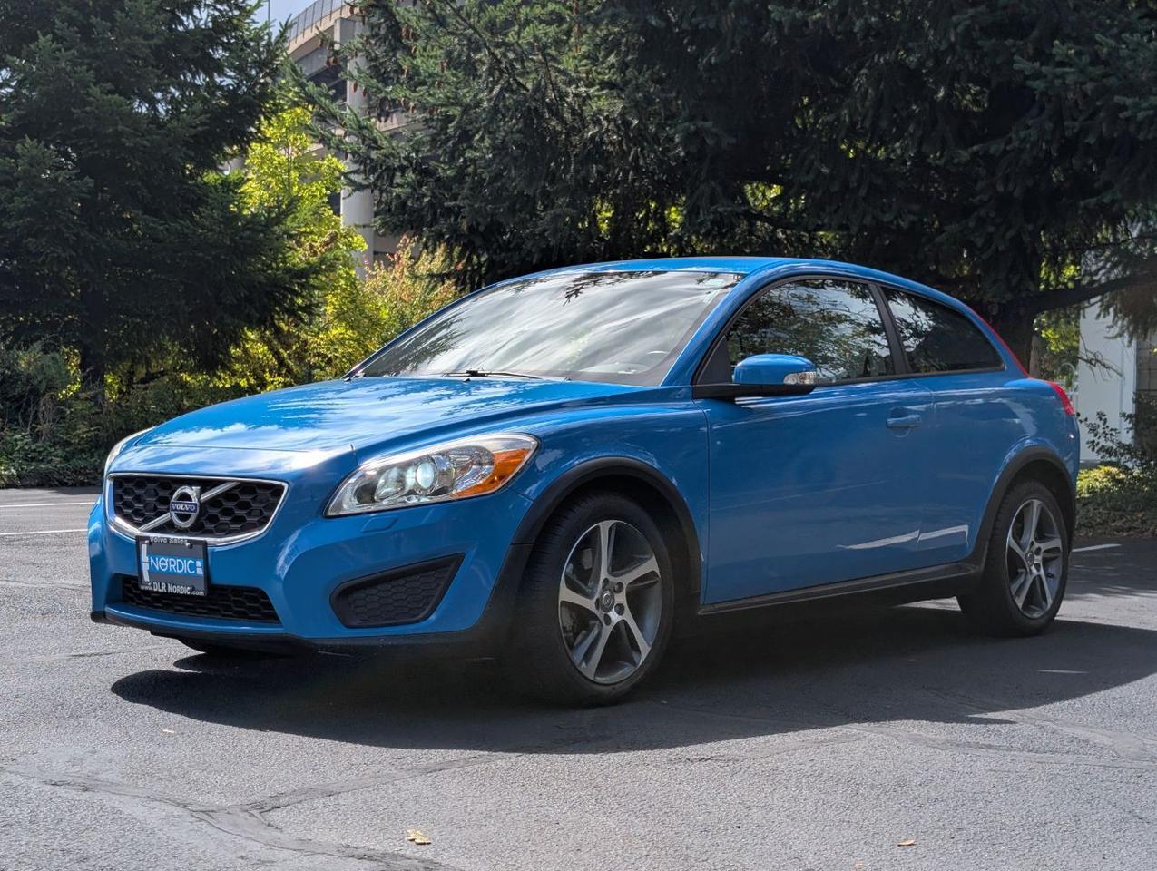 2013 Volvo C30 T5 Premier Plus | 6-Speed Manual, Rebel Blue, One Local Owner, Overseas Delivery Portland OR