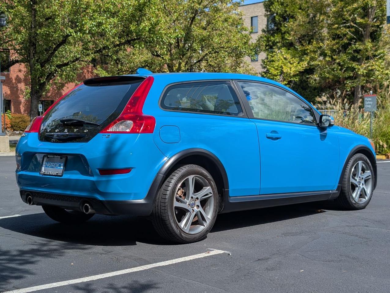 2013 Volvo C30 T5 Premier Plus | 6-Speed Manual, Rebel Blue, One Local Owner, Overseas Delivery Portland OR