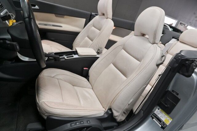 2013 Volvo T5 Premier Plus 2dr Convertible Chicago IL