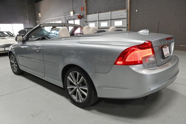 2013 Volvo T5 Premier Plus 2dr Convertible Chicago IL