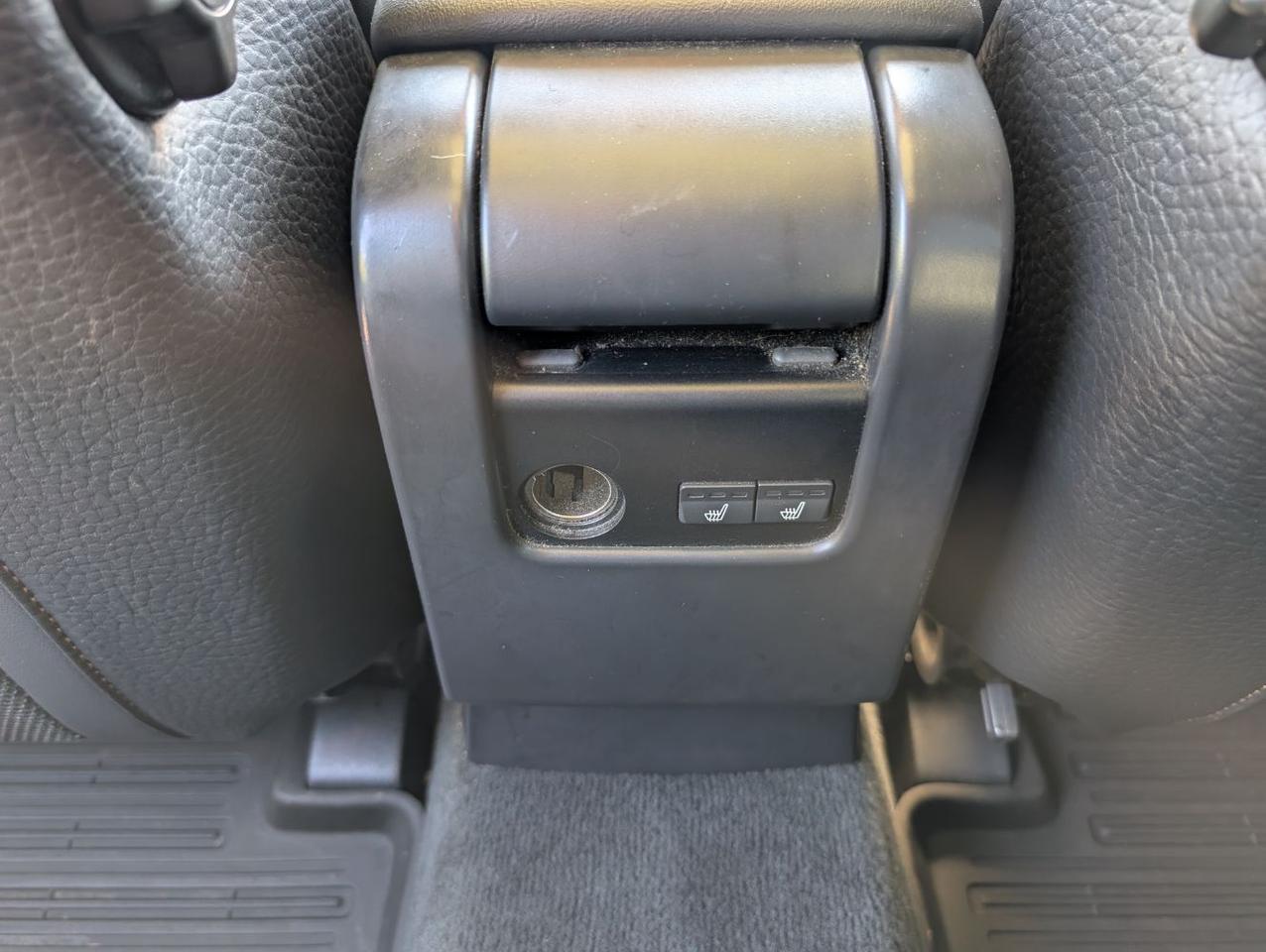 2013 Volvo XC60 T6 AWD Premier w/High Performance Audio, Moon Roof, Leather Interior & Heated Seats Portland OR