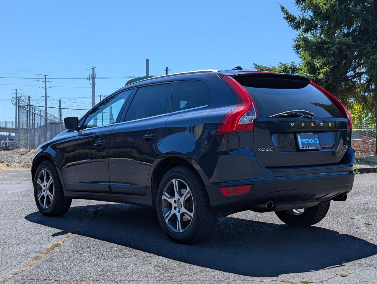 2013 Volvo XC60 T6 AWD Premier w/High Performance Audio, Moon Roof, Leather Interior & Heated Seats Portland OR