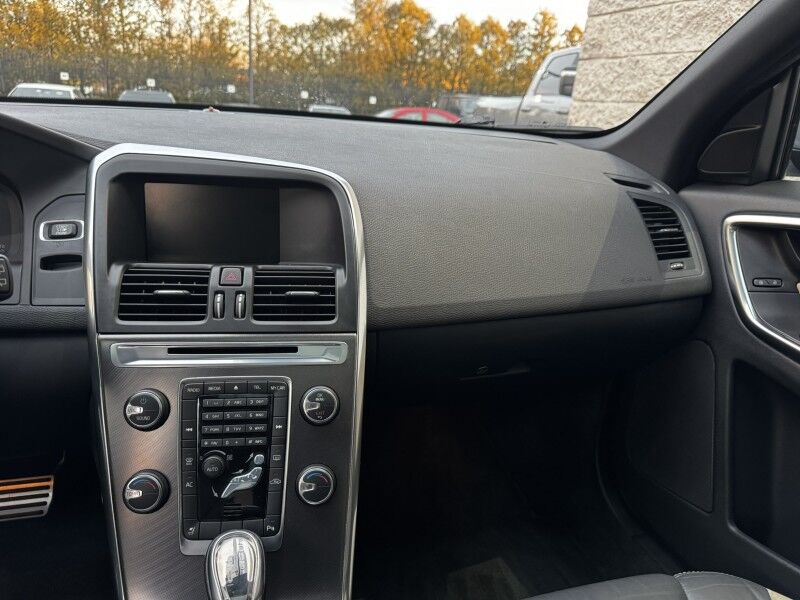 2013 Volvo XC60 T6 R-Design Premier Plus Willow Grove PA