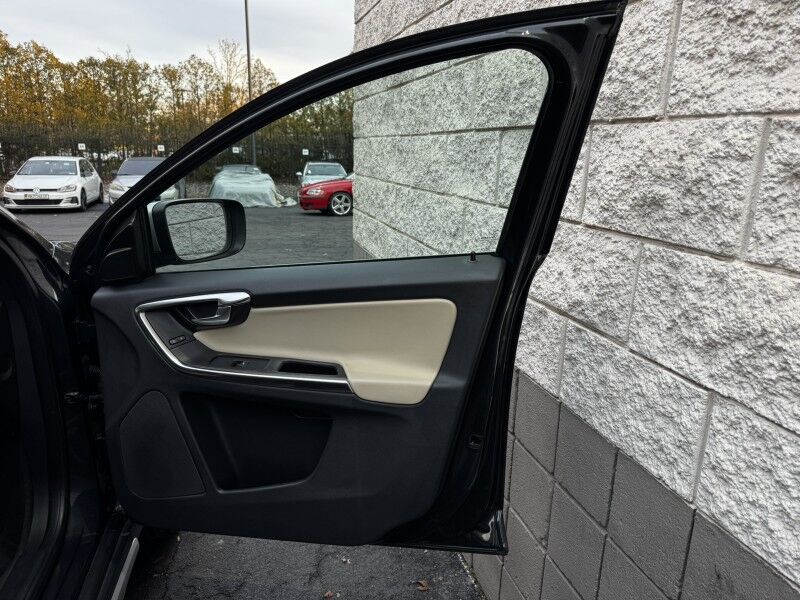 2013 Volvo XC60 T6 R-Design Premier Plus Willow Grove PA