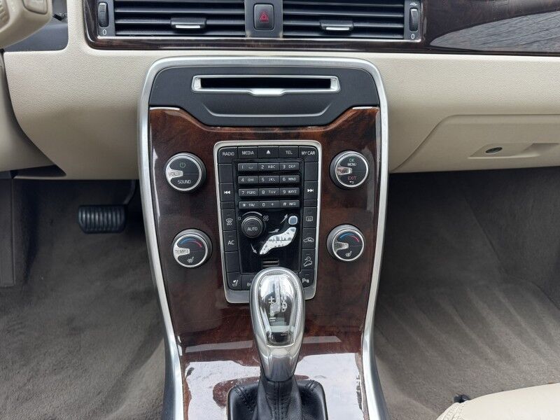 2013 Volvo XC70 3.2L Willow Grove PA