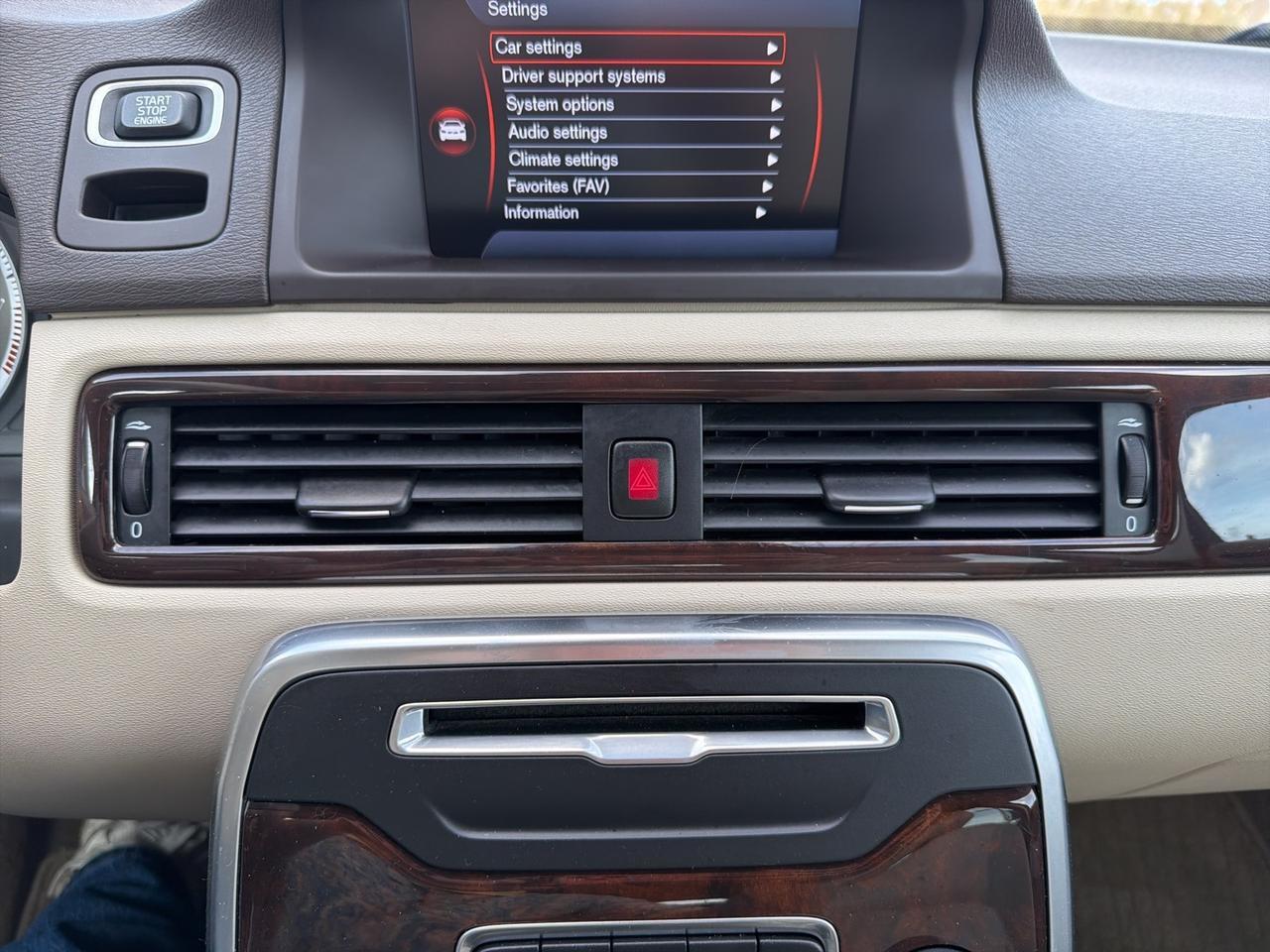 2013 Volvo XC70 T6 Bend OR