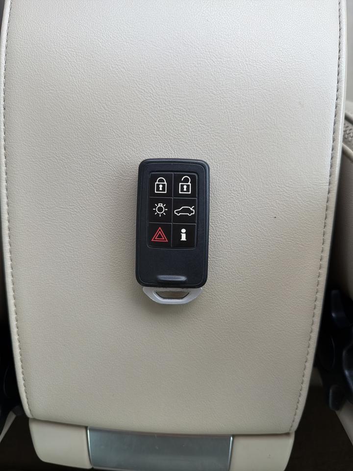 2013 Volvo XC70 T6 Bend OR