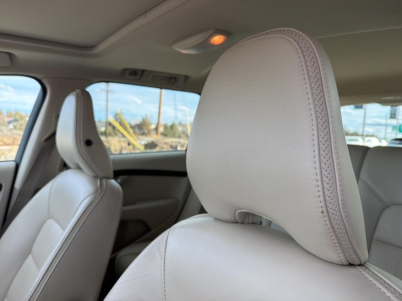 2013 Volvo XC70 T6 Bend OR