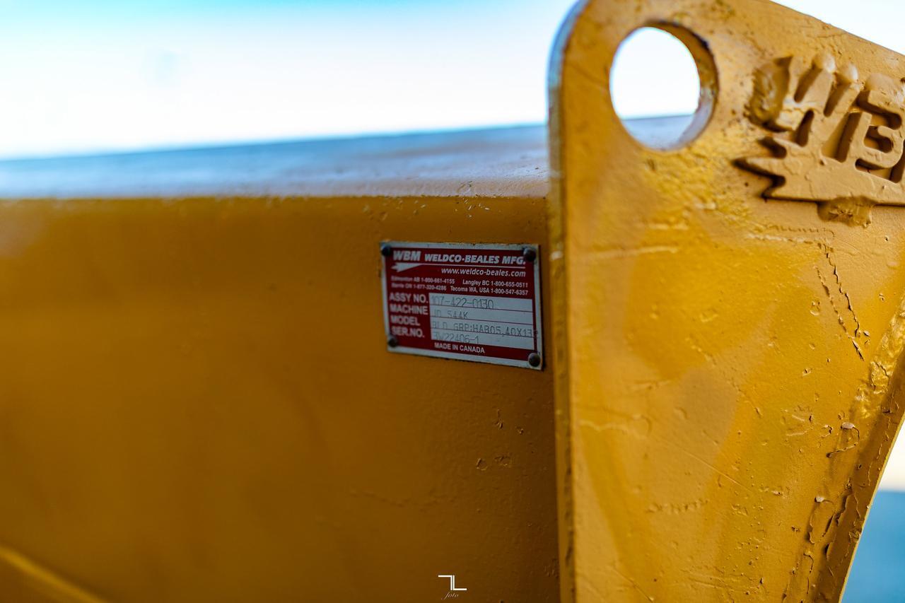 2013 WELDCO-BEALES MFG BLD GRP:HAB05 11 Ft. Hydraulic 2 Way Angle Blade/Plow Red Deer AB