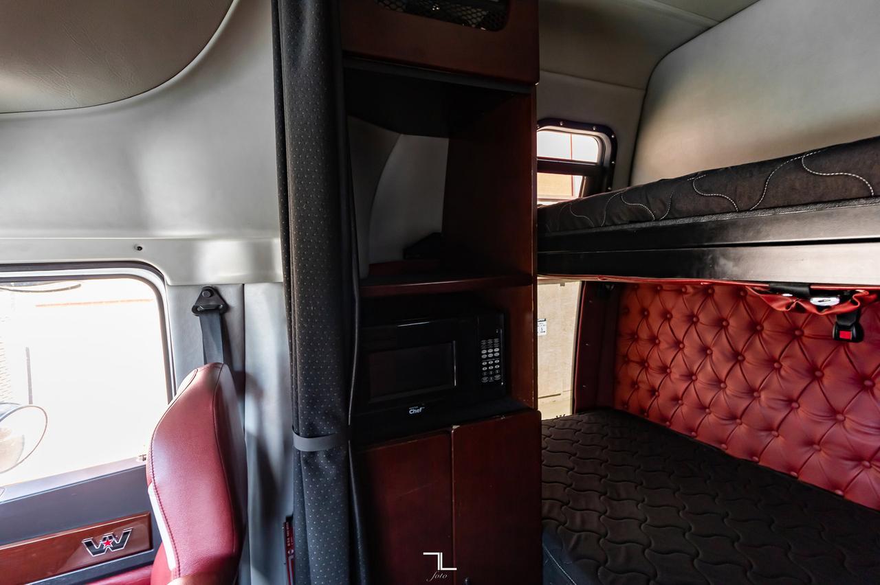 2013 Western Star 4900 SF Tractor Sleeper Heavy Spec Red Deer AB