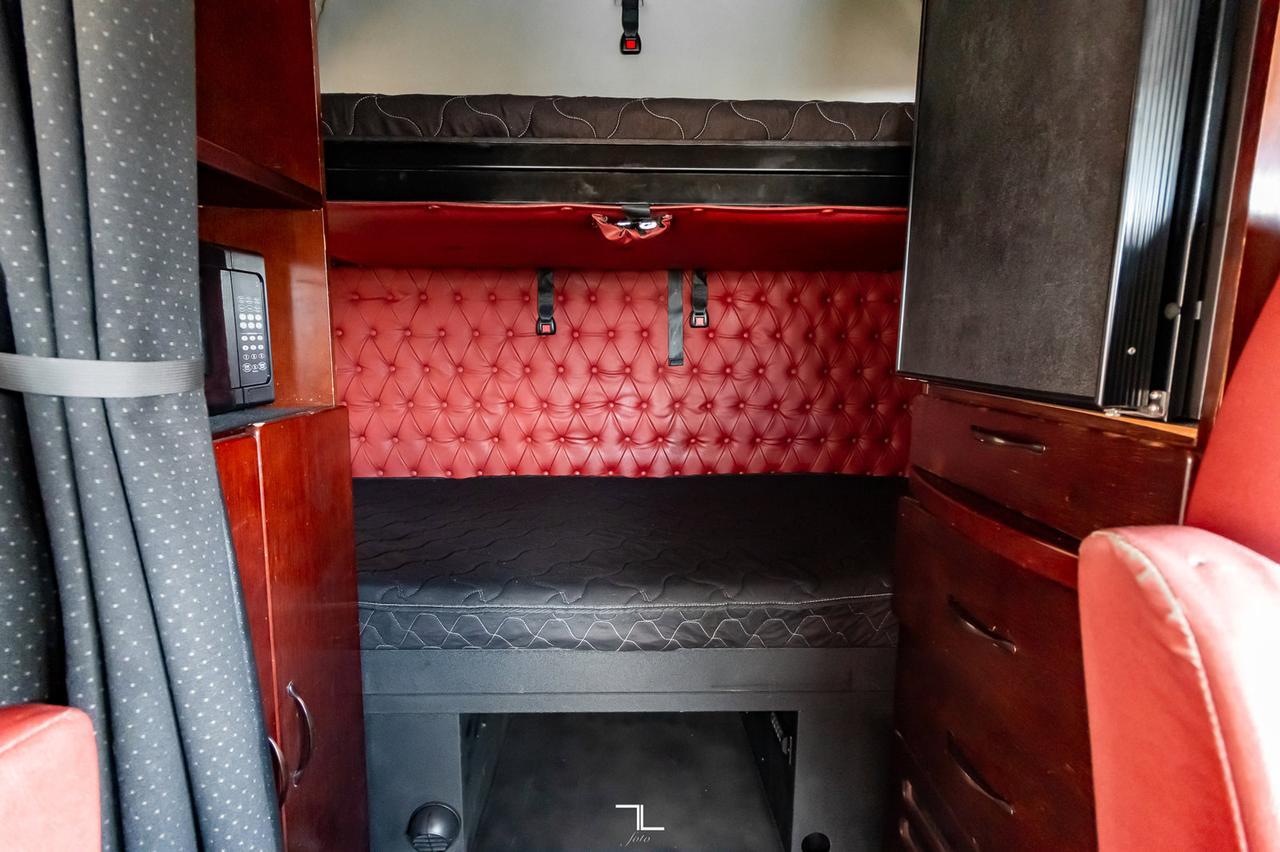 2013 Western Star 4900 SF Tractor Sleeper Heavy Spec Red Deer AB