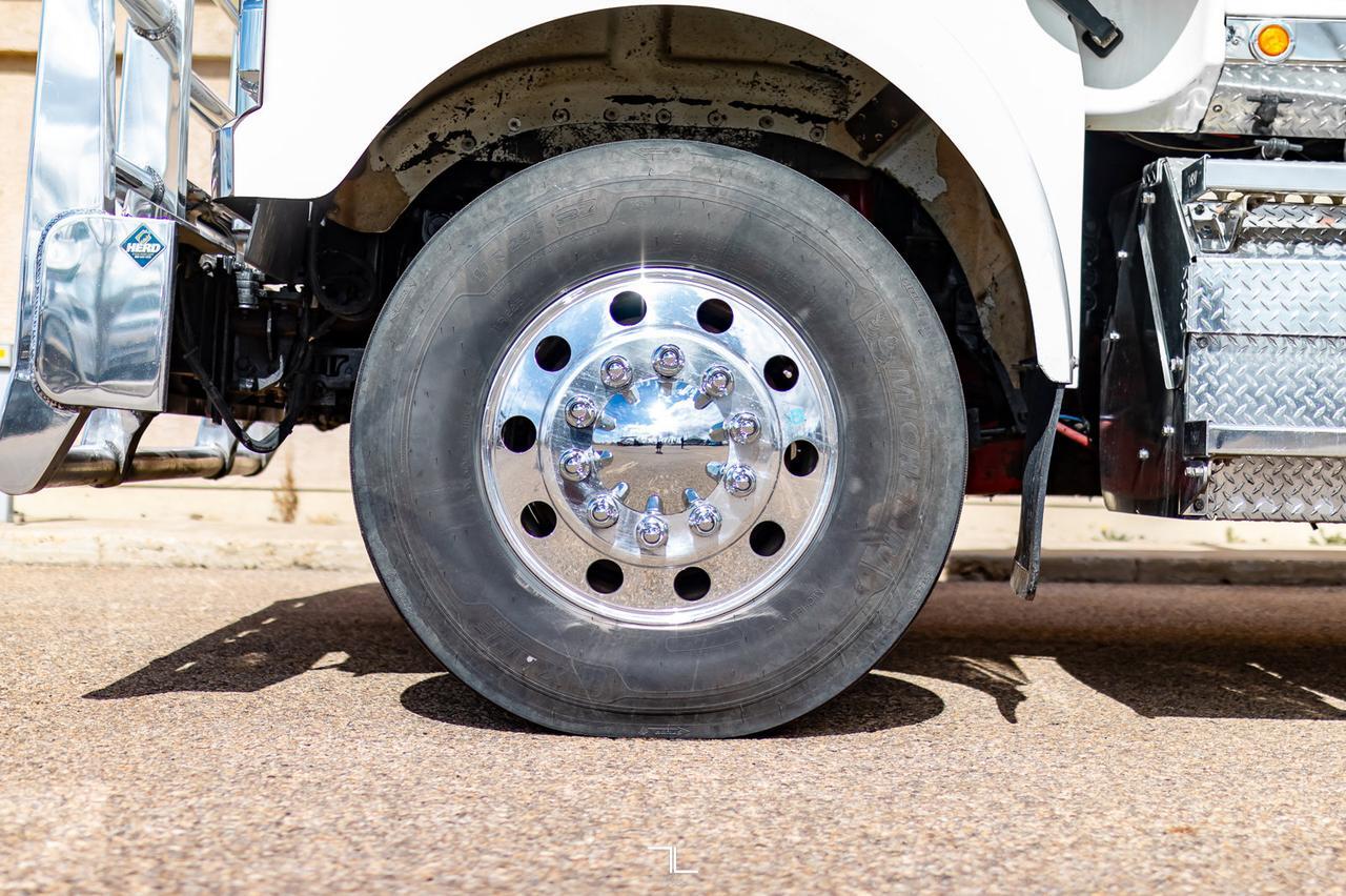 2013 Western Star 4900 SF Tractor Sleeper Heavy Spec Red Deer AB