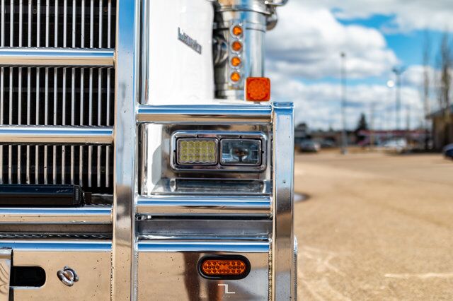 2013 Western Star 4900 SF Tractor Sleeper Heavy Spec Red Deer AB