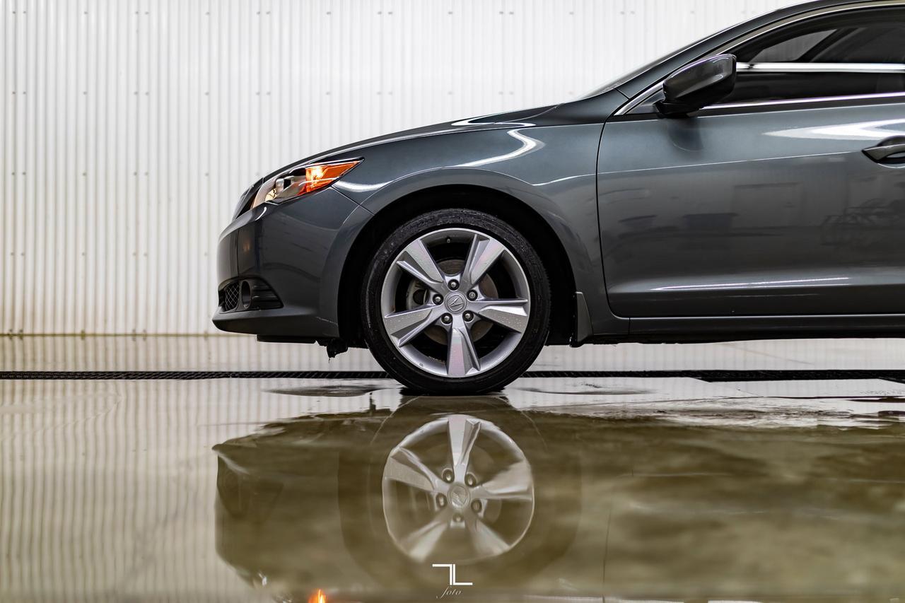 2014 Acura ILX Tech Pkg Leather Roof Nav BCam Red Deer AB