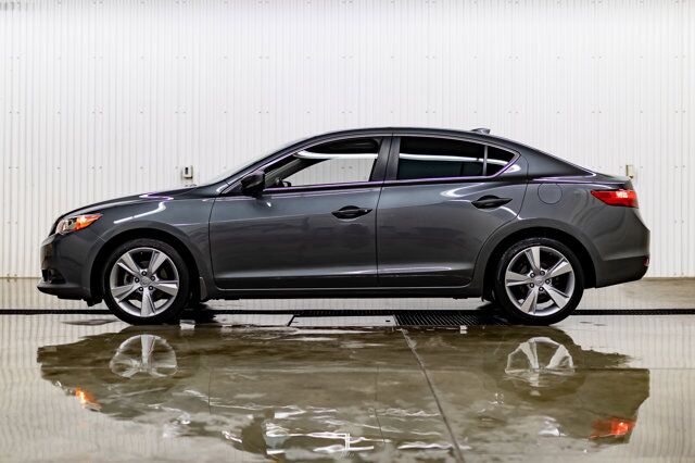 2014 Acura ILX Tech Pkg Leather Roof Nav BCam Red Deer AB