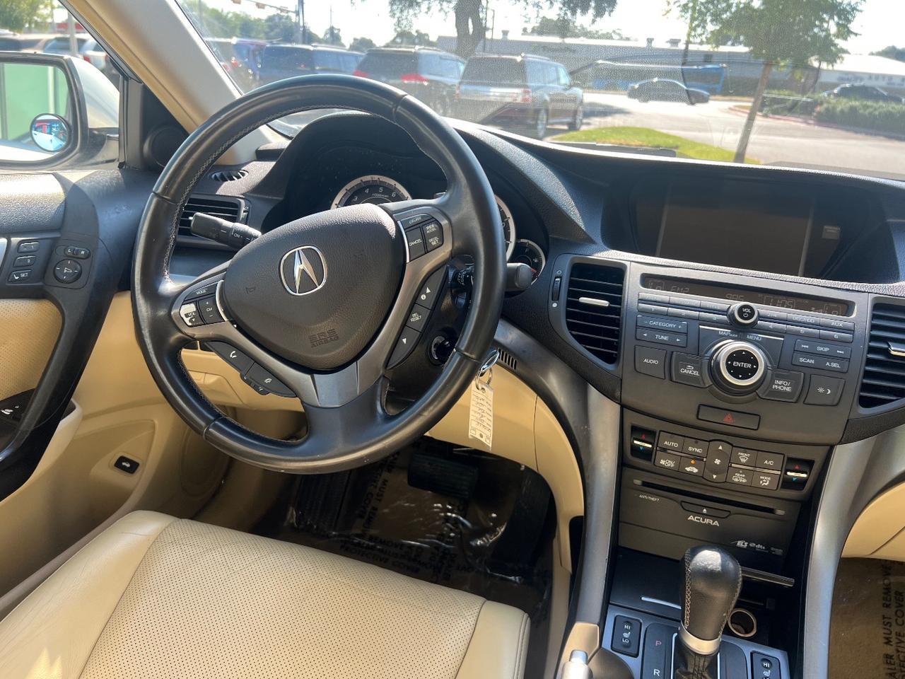 2014 Acura TSX 5-Spd AT with Tech P Austin TX