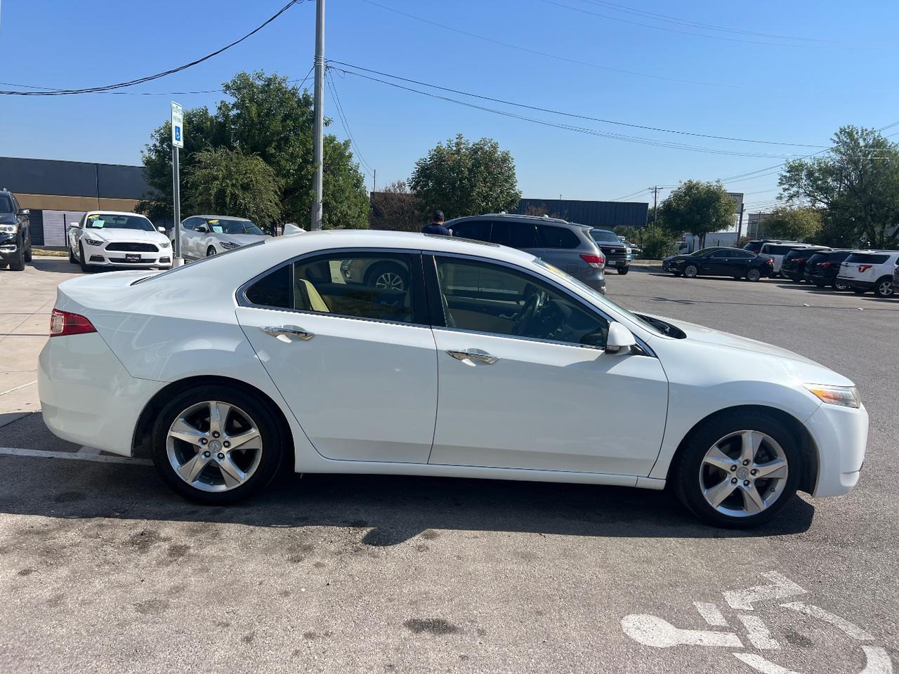 2014 Acura TSX 5-Spd AT with Tech P Austin TX