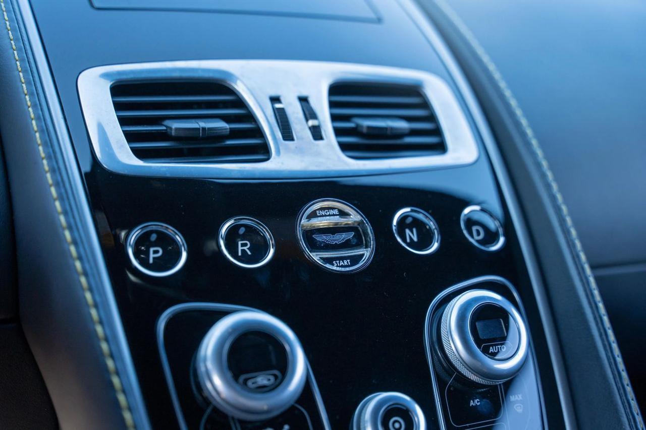 2014 Aston Martin Vanquish Coupe 2D St. Louis MO