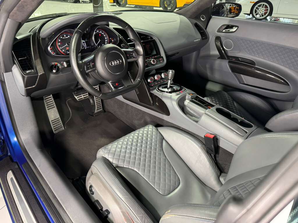 2014 Audi R8 V10 plus Sepang Blue Matte paint, Audi Exclusive interior, carbon galore AND MORE!! Fort Lauderdale FL