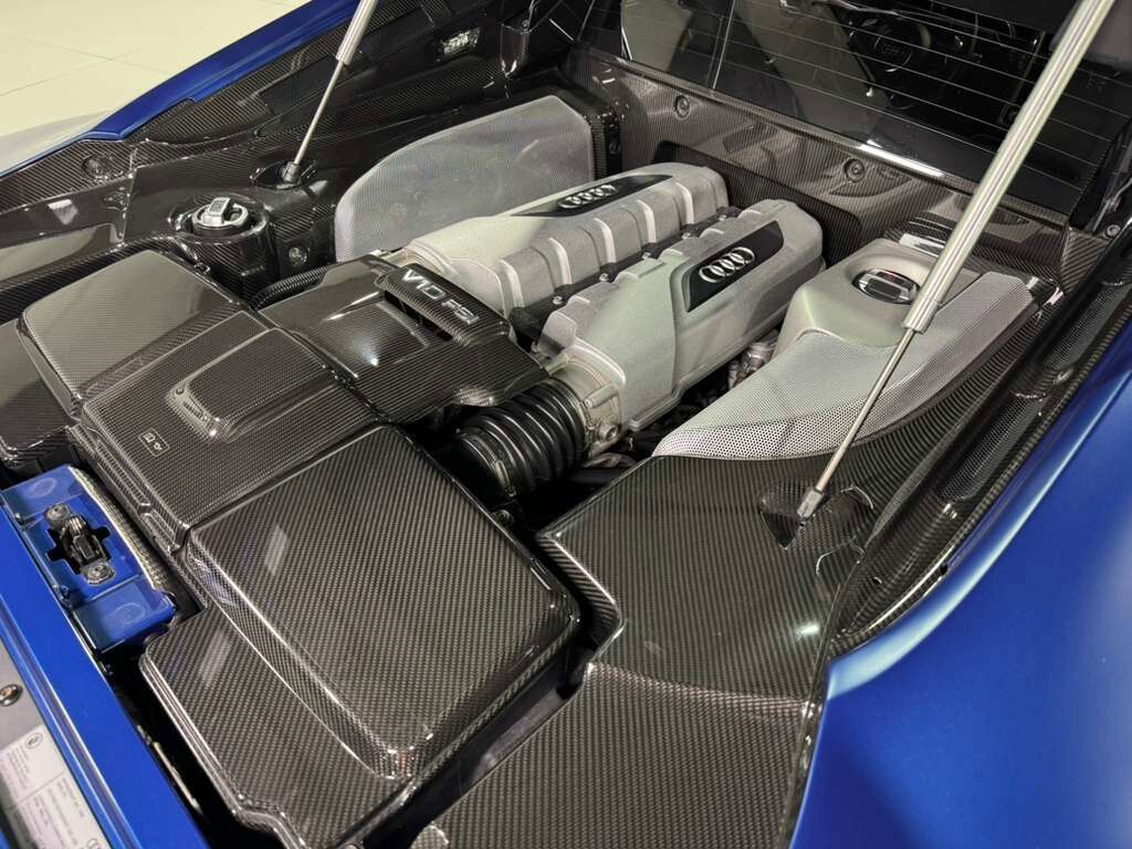 2014 Audi R8 V10 plus Sepang Blue Matte paint, Audi Exclusive interior, carbon galore AND MORE!! Fort Lauderdale FL