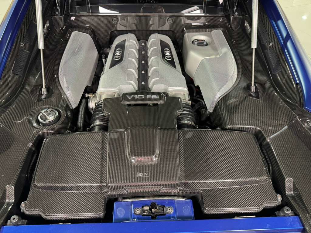 2014 Audi R8 V10 plus Sepang Blue Matte paint, Audi Exclusive interior, carbon galore AND MORE!! Fort Lauderdale FL