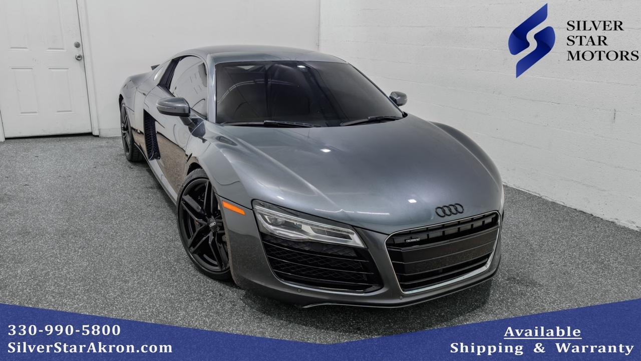 Daytona Gray Pearl Effect 2014 Audi R8 Coupe All-Wheel Drive Automatic