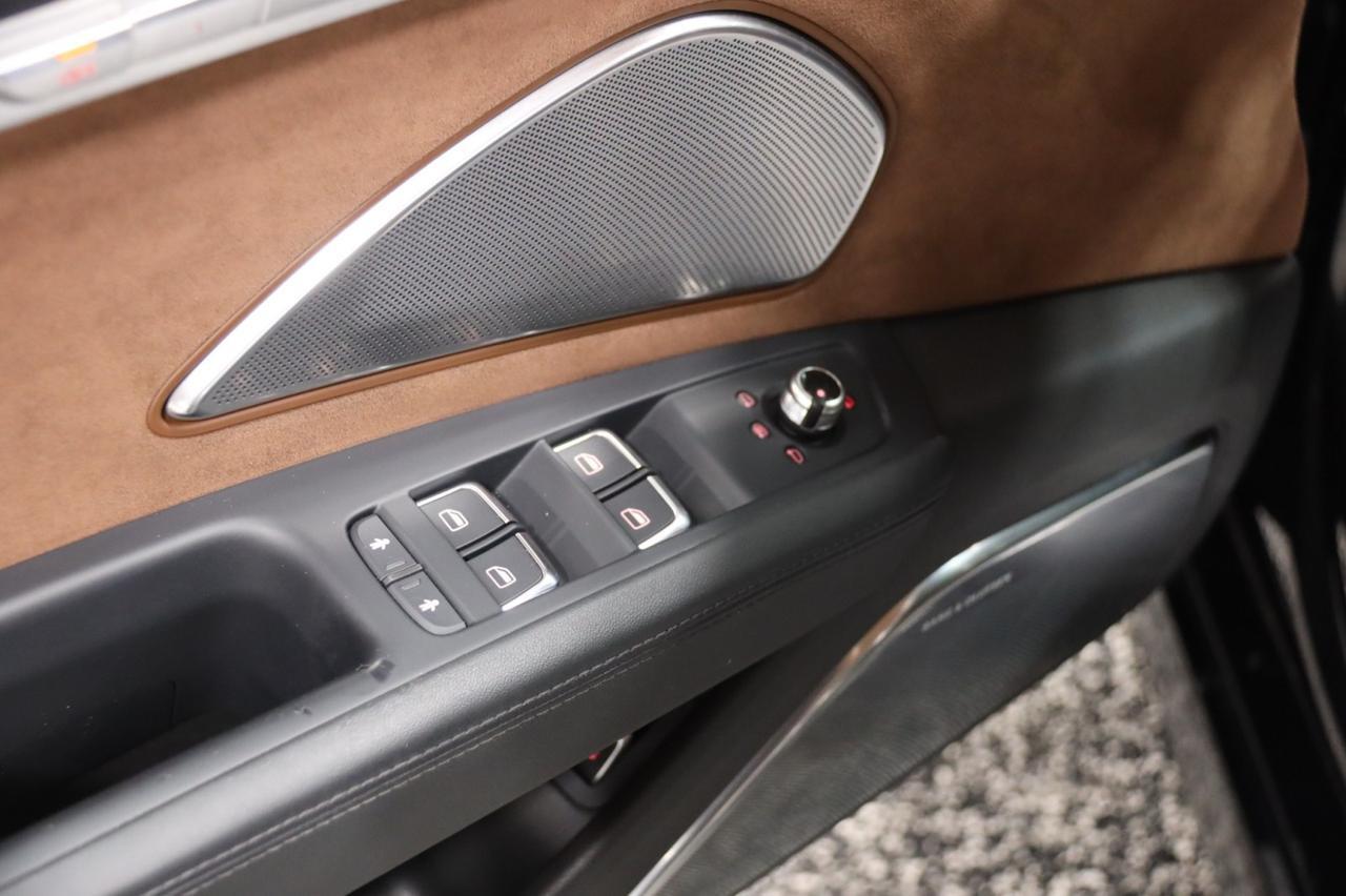 2014 Audi S8 4dr Sedan Skokie IL
