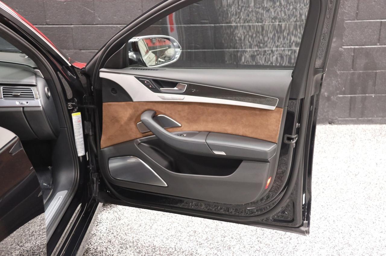 2014 Audi S8 4dr Sedan Skokie IL